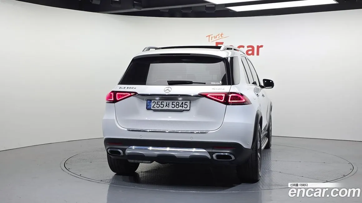 Mercedes-Benz GLE-Class — фото 2