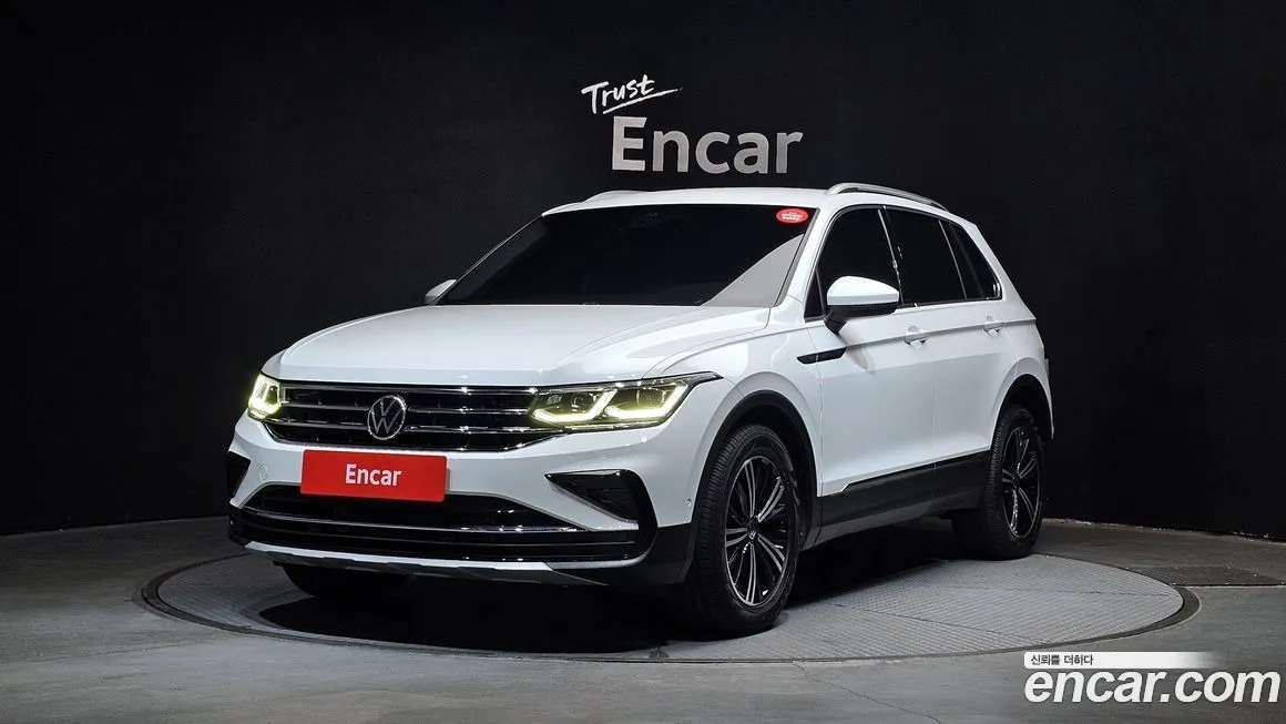 Volkswagen Tiguan — фото 1