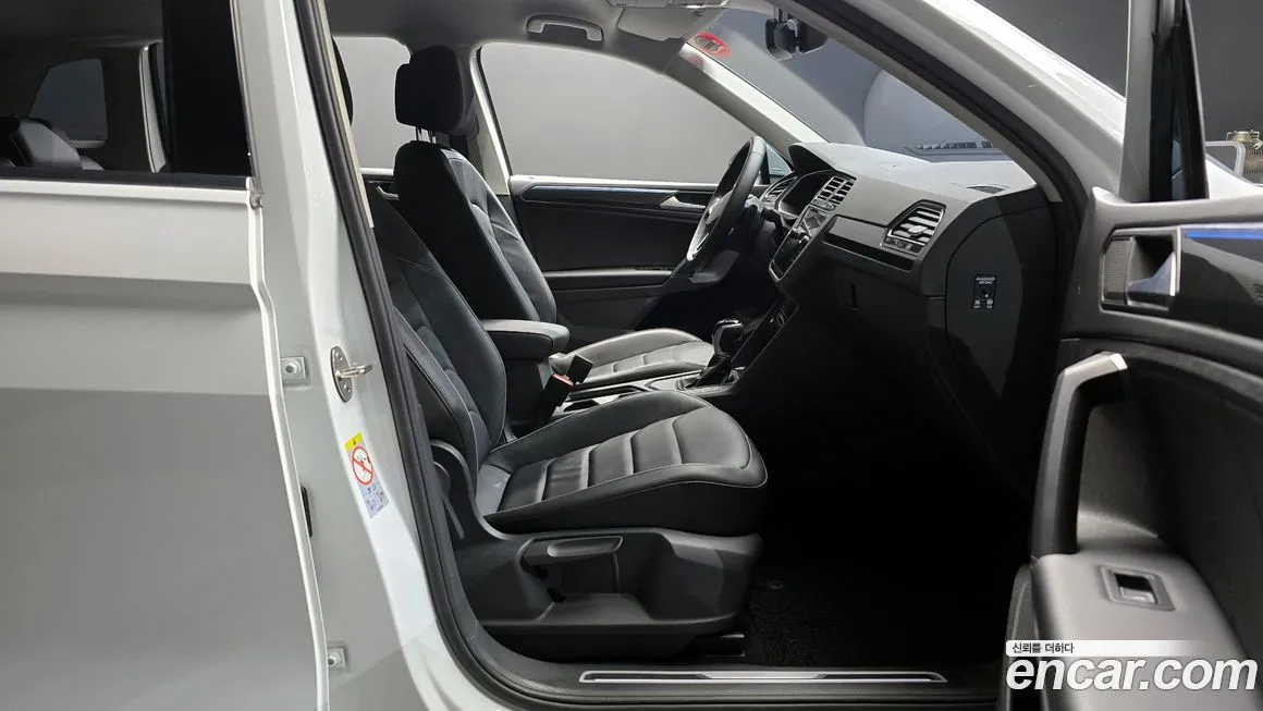 Volkswagen Tiguan — фото 5