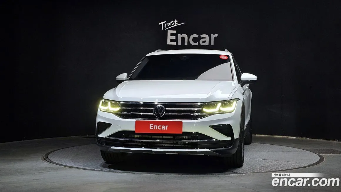 Volkswagen Tiguan — фото 4