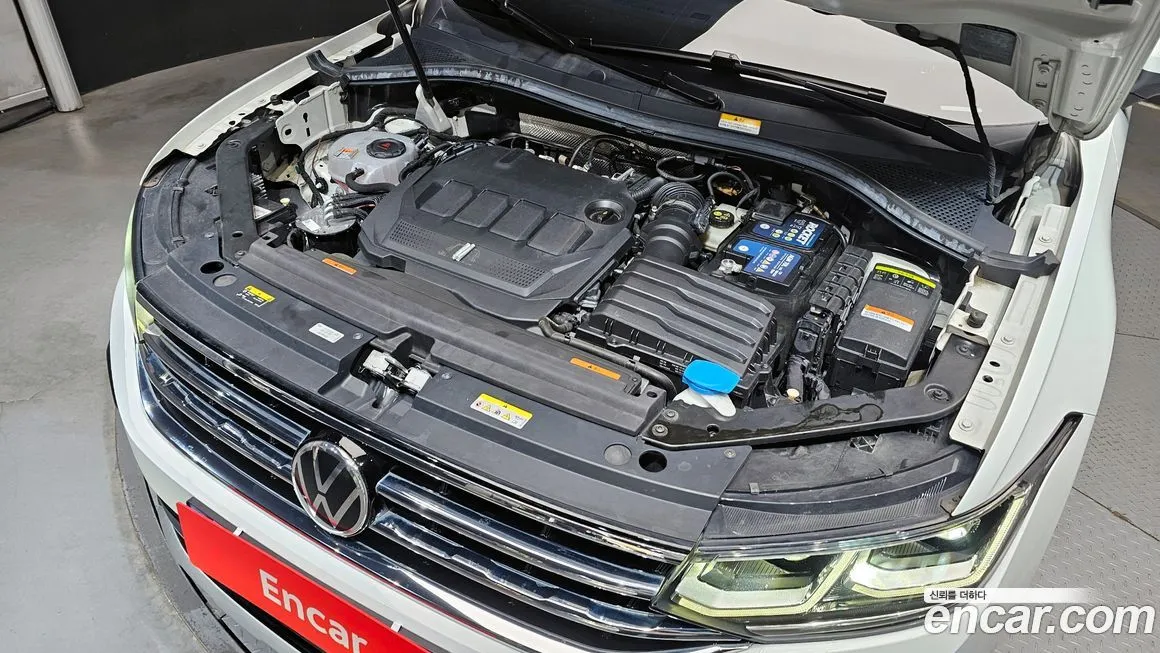 Volkswagen Tiguan — фото 9