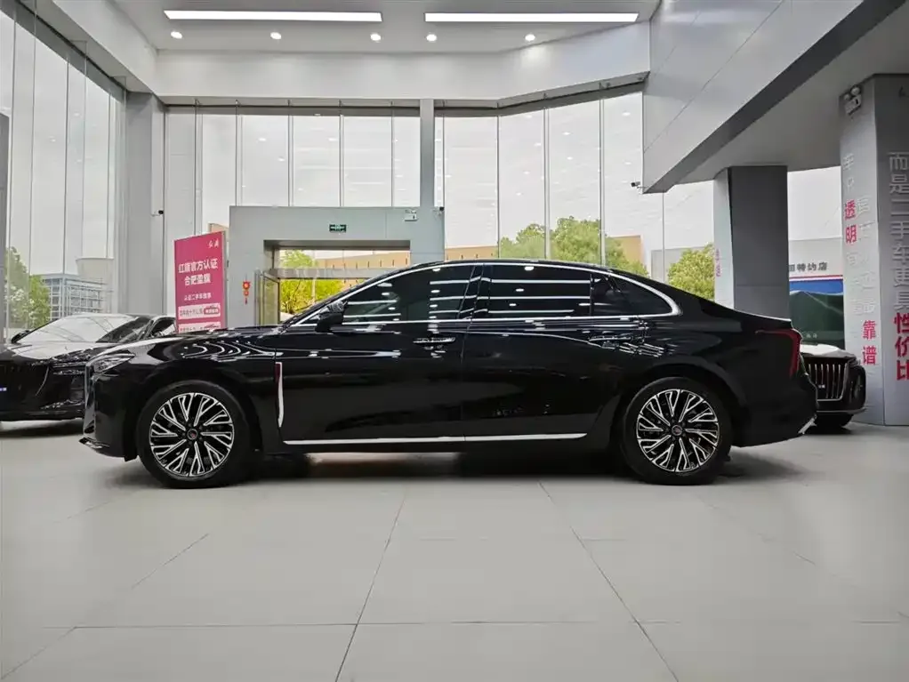 Hongqi H5 — фото 2