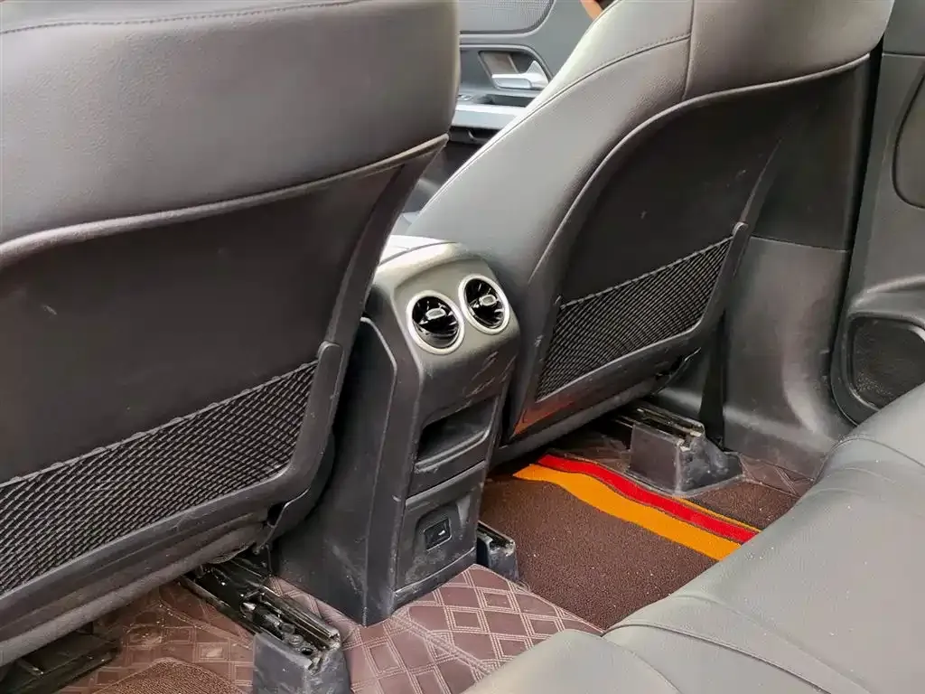 Mercedes-Benz GLB 2023 из CN, фото 2