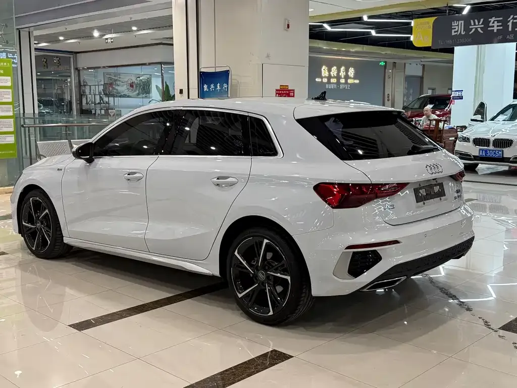 Audi A3 2021 из CN, фото 7