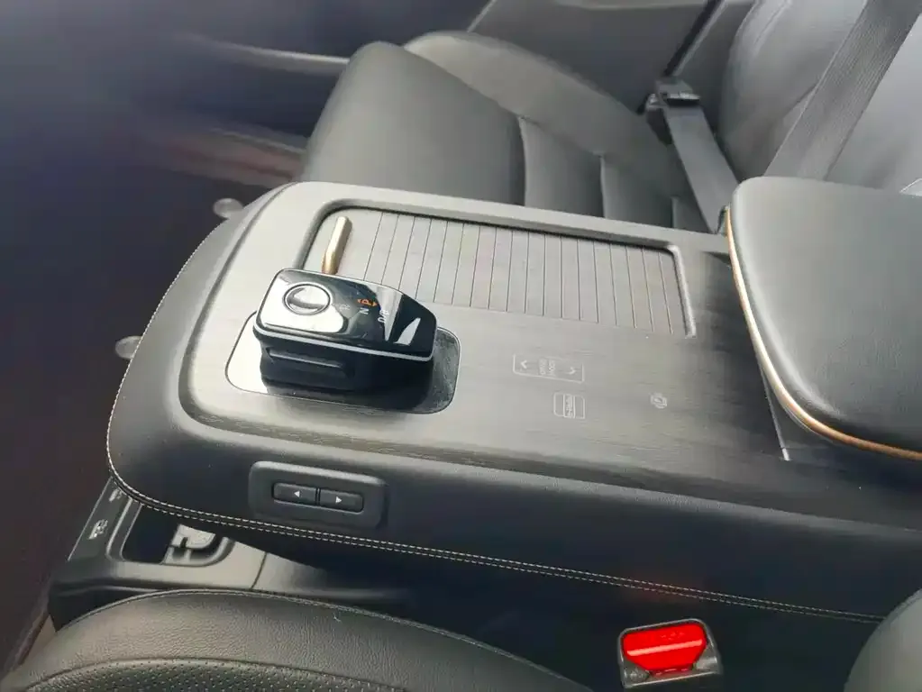 Nissan Ariya 2023 из CN, фото 3