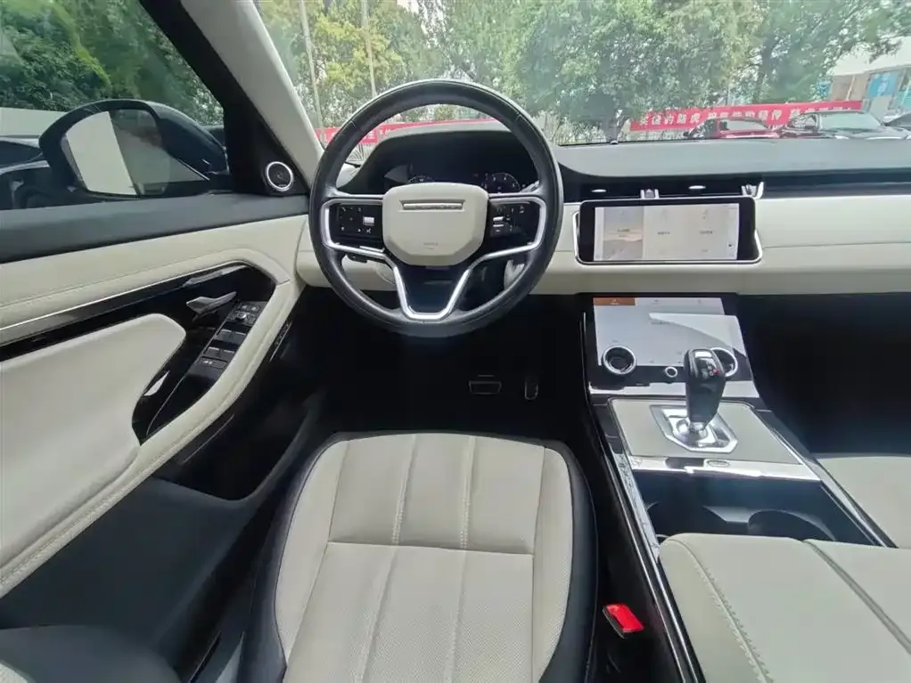 Land Rover Evoque 2024 из CN, фото 3