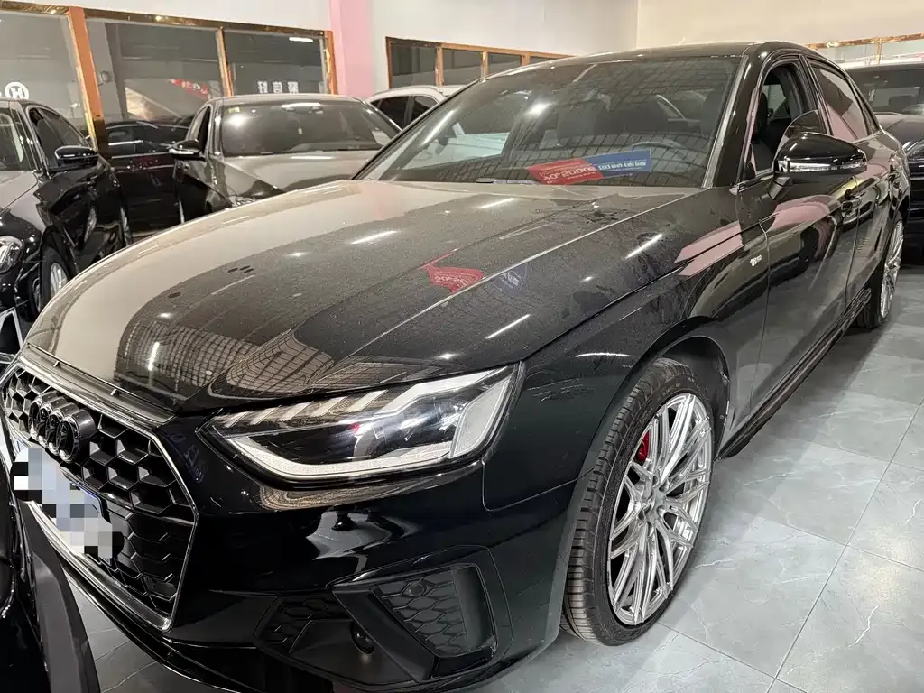 Audi A4L 2022 из CN, фото 1