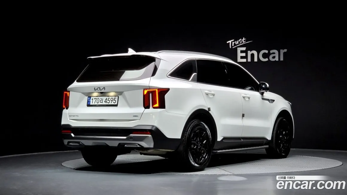 Kia Sorento — фото 6