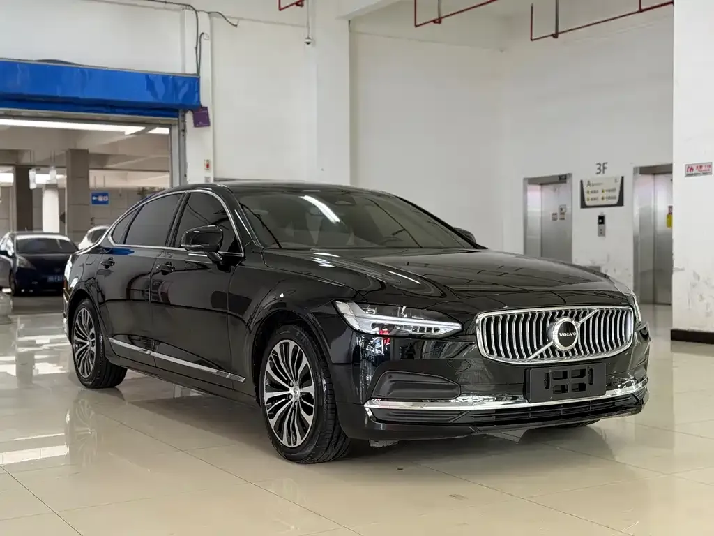 Volvo S90 2024 из CN, фото 5