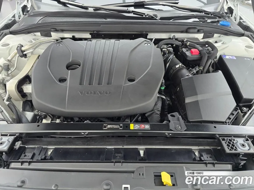 Volvo V60 2023 из KR, фото 8