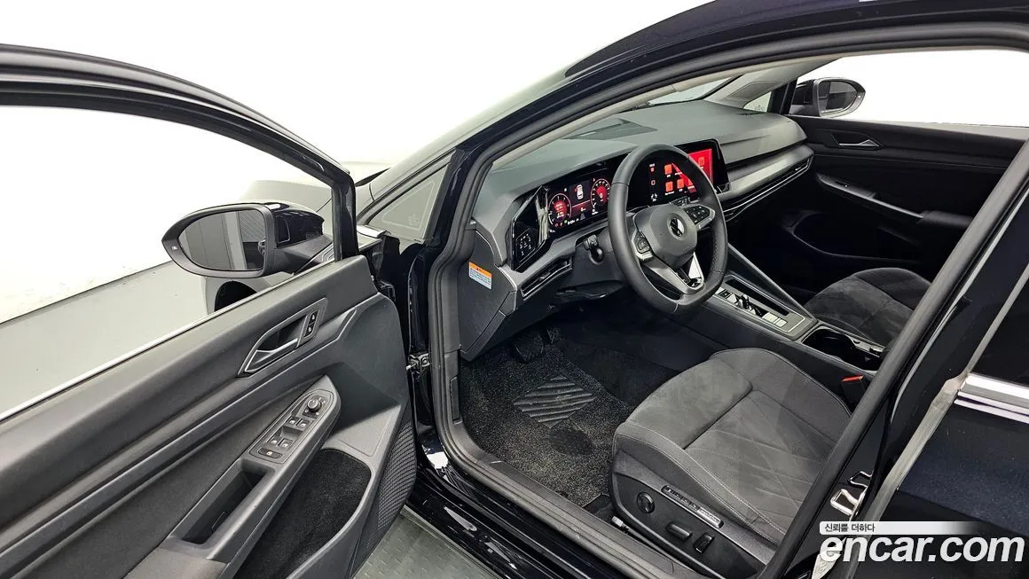 Volkswagen Golf 2022 из KR, фото 7
