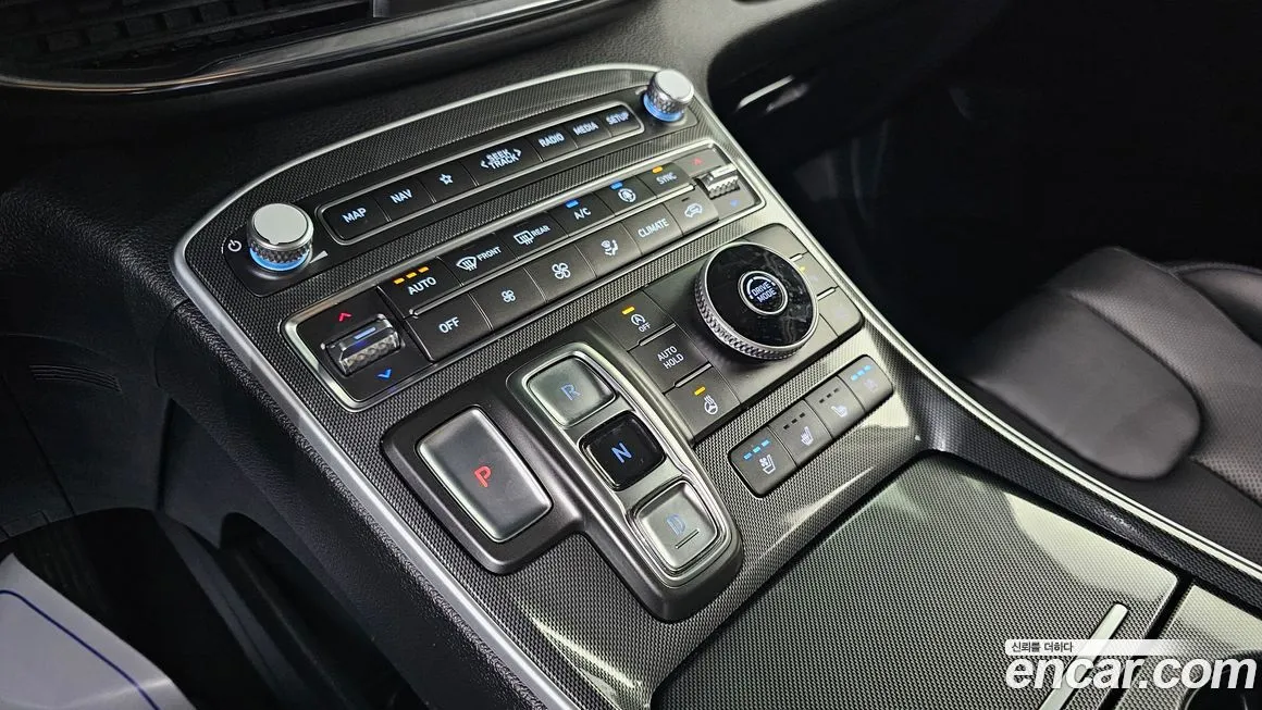 Hyundai Santafe — фото 8