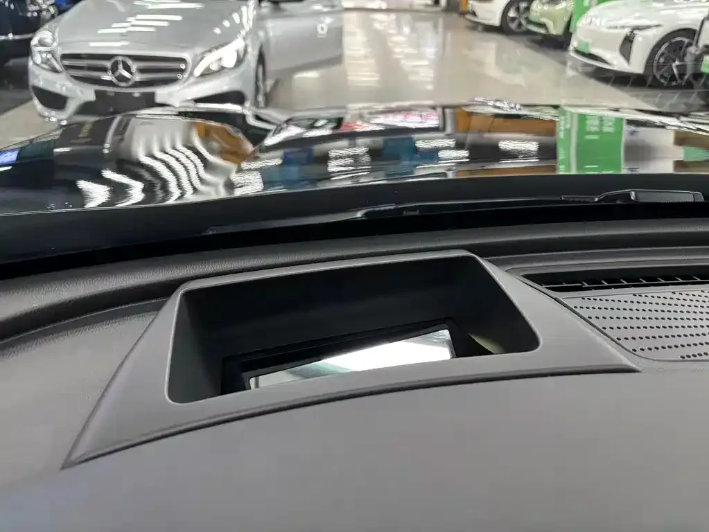 Hongqi HS5 2023 из CN, фото 3