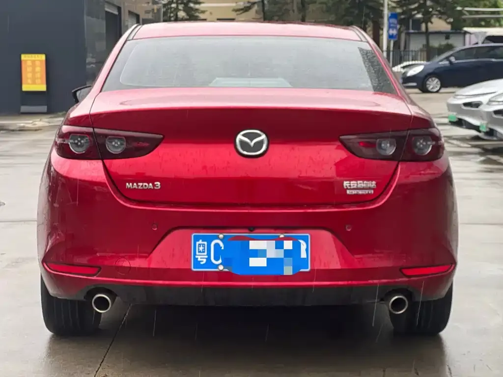 Mazda 3 Axela 2022 из CN, фото 2
