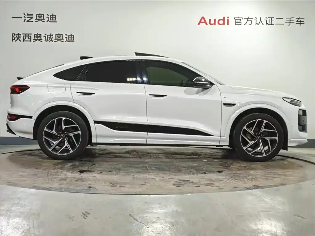 Audi Q6L Sportback e-tron 2025 из CN, фото 7