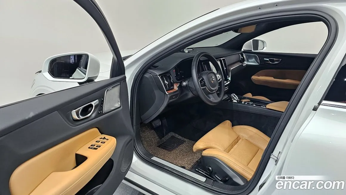 Volvo S60 2024 из KR, фото 9