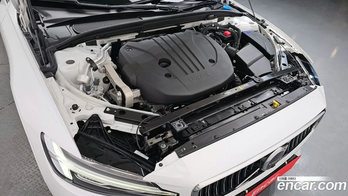 Volvo S60 2024 из KR, фото 7