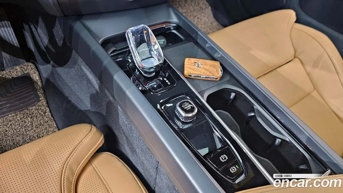 Volvo S60 2024 из KR, фото 8