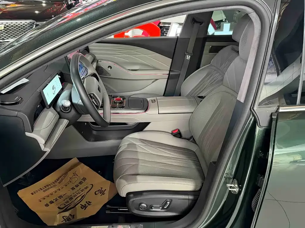 Geely Galaxy Xingyao 8 2025 из CN, фото 10