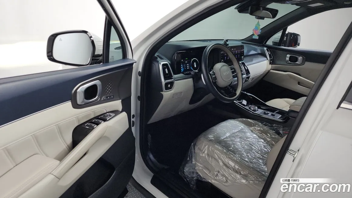Kia Sorento — фото 9