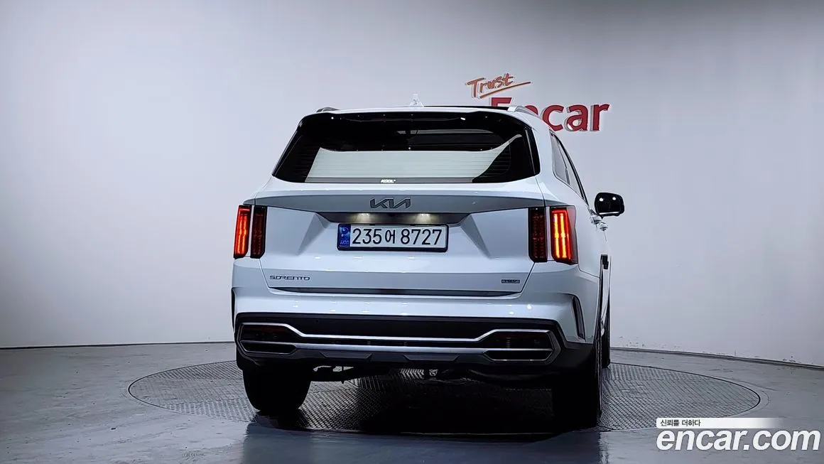 Kia Sorento — фото 4