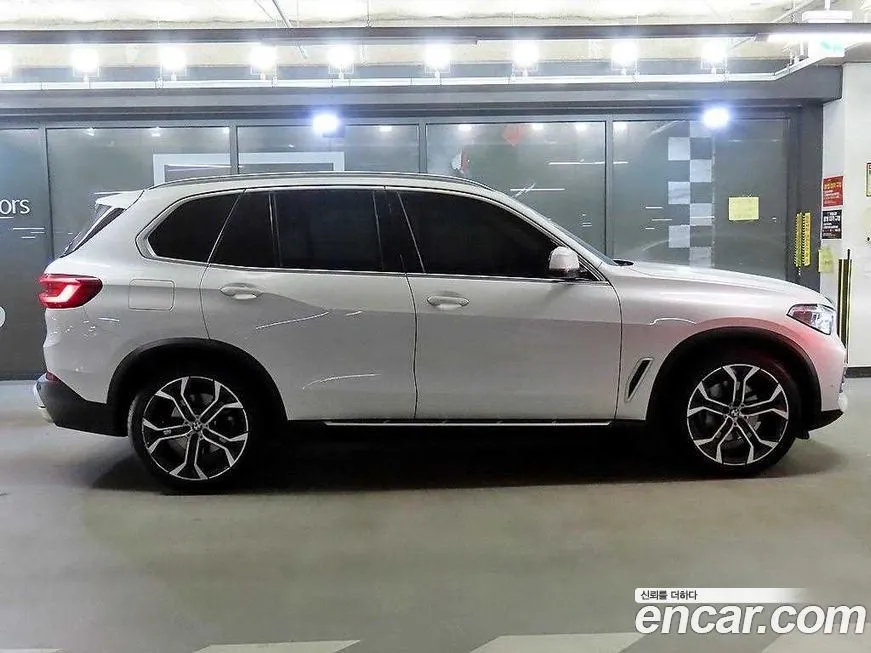 BMW X5 2023 из KR, фото 2