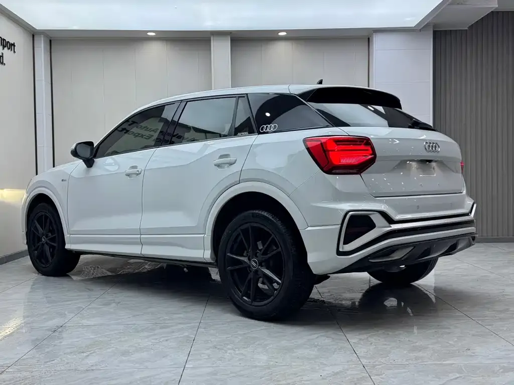 Audi Q2L 2021 из CN, фото 3