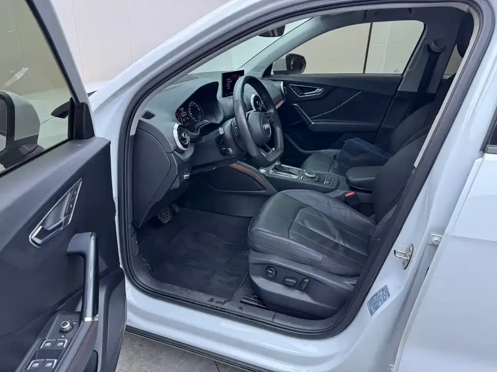 Audi Q2L 2021 из CN, фото 7