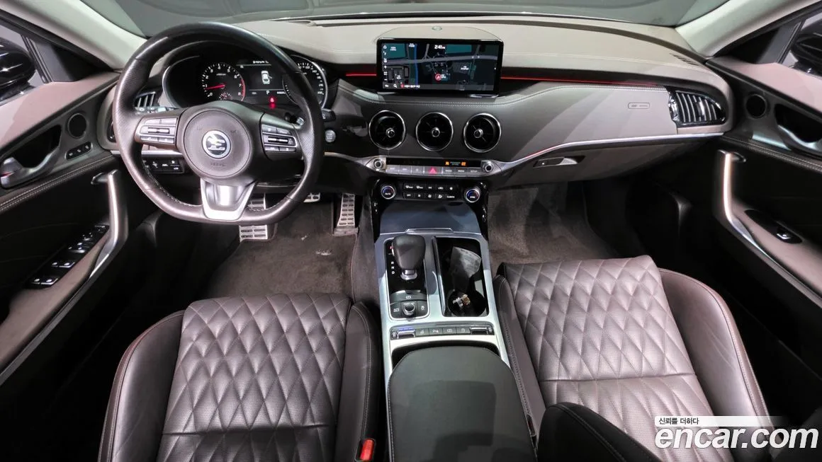 Kia Stinger — фото 10