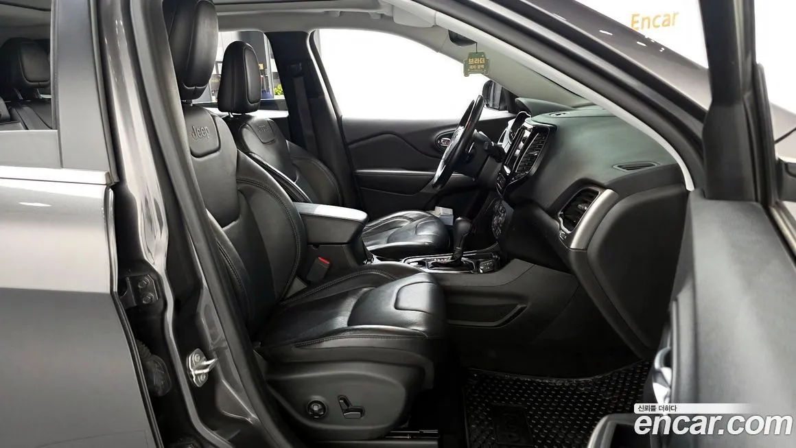 Jeep Cherokee 2021 из KR, фото 5