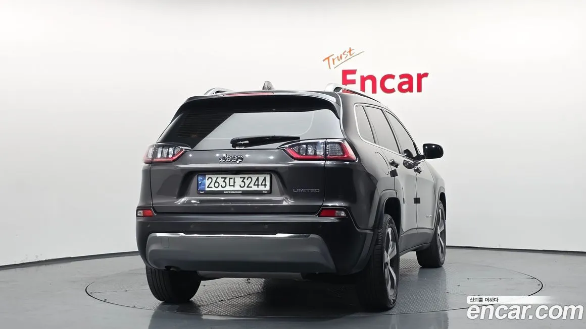 Jeep Cherokee 2021 из KR, фото 3