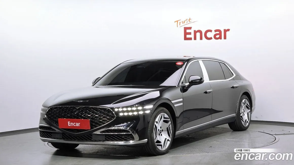Genesis G90