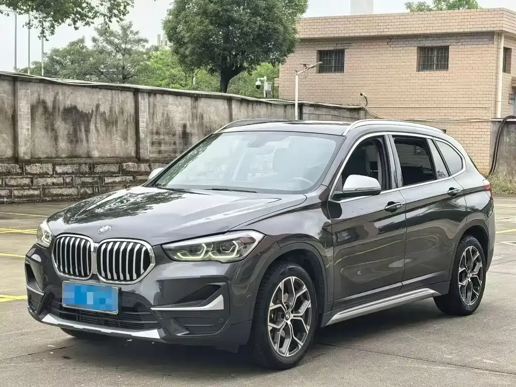 BMW X1 — фото 10