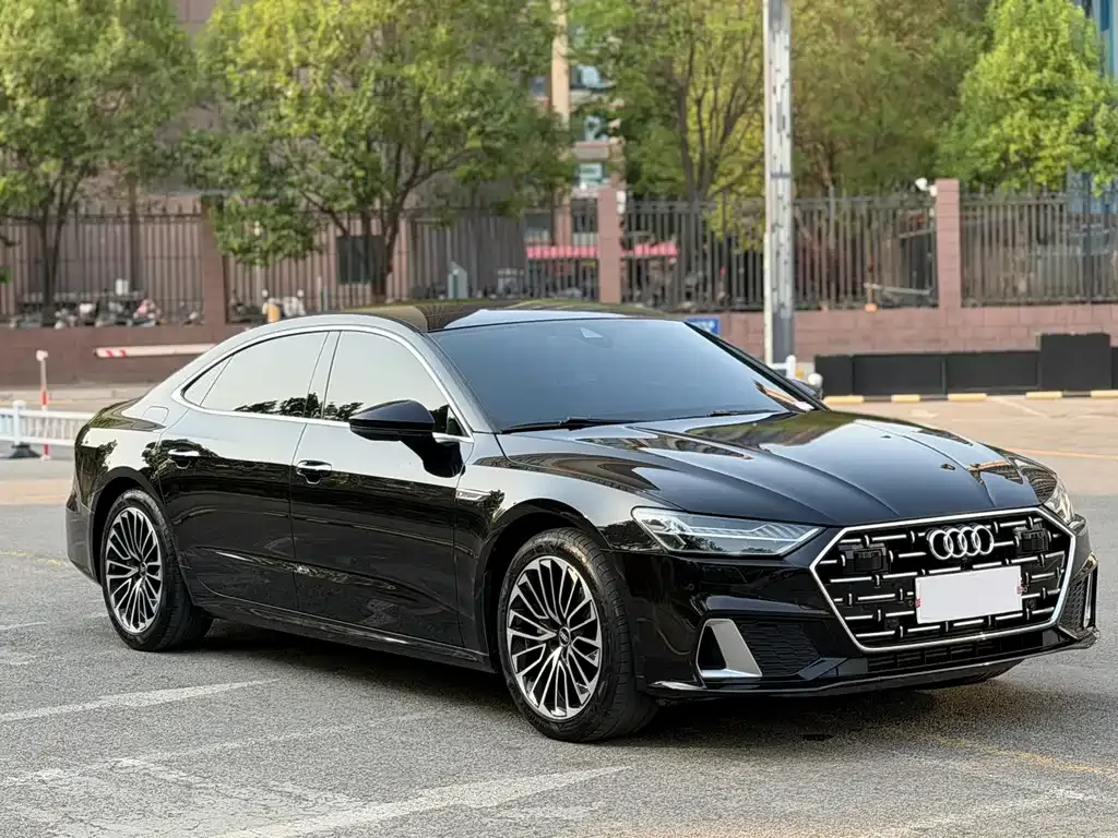 Audi A7L — фото 9