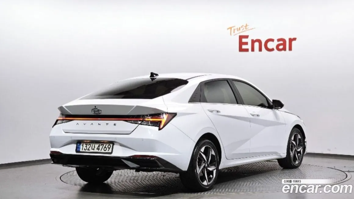 Hyundai AVANTE — фото 2