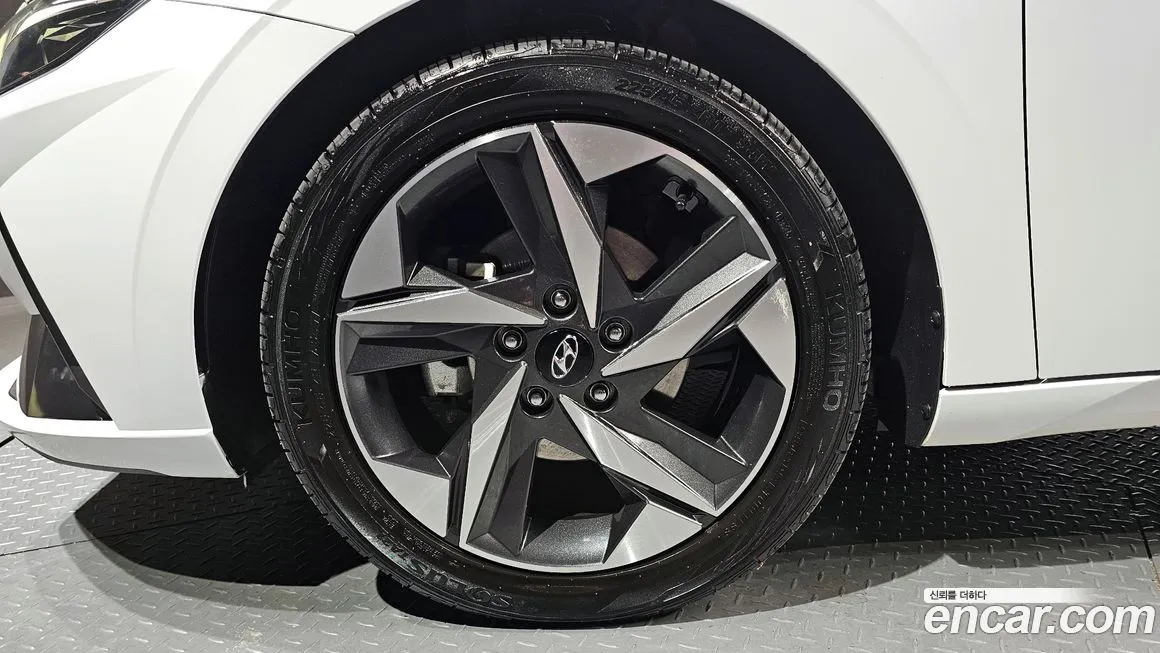 Hyundai AVANTE — фото 7
