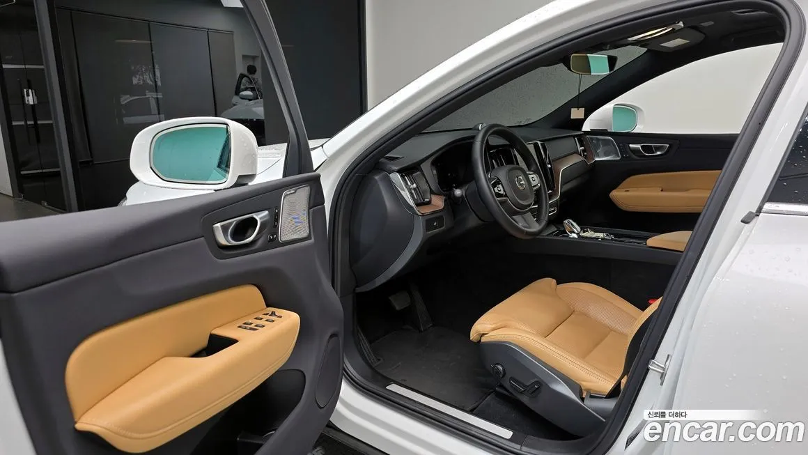 Volvo XC60 2024 из KR, фото 6