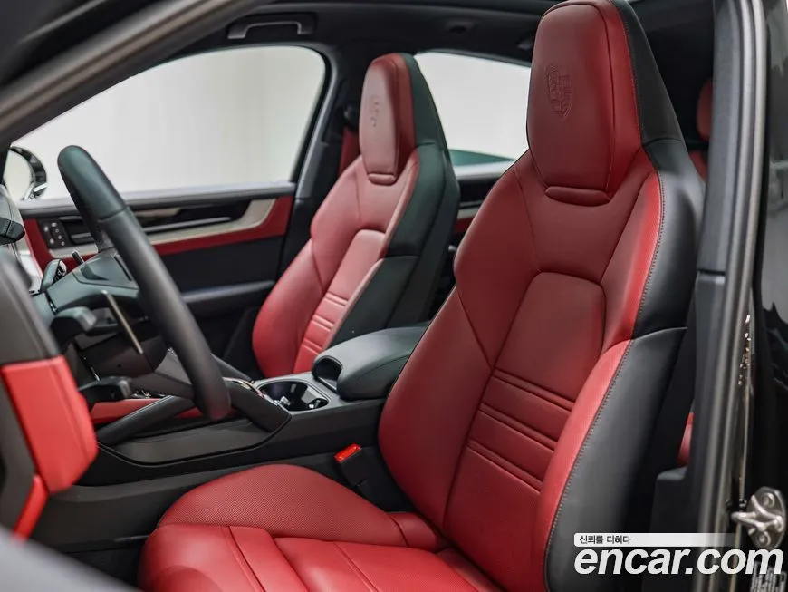 Porsche Cayenne 2025 из KR, фото 3