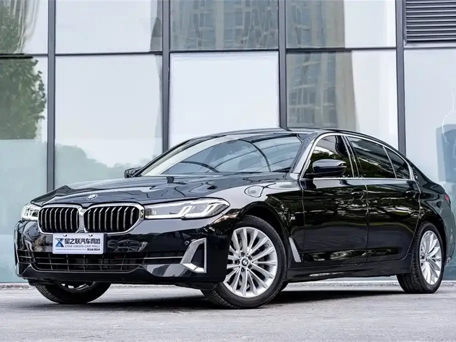 BMW 5 Series — фото 1