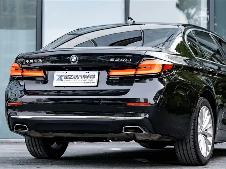 BMW 5 Series — фото 4