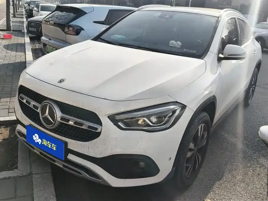 Mercedes-Benz GLA — фото 1