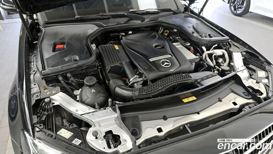 Mercedes-Benz E-Class 2023 из KR, фото 10
