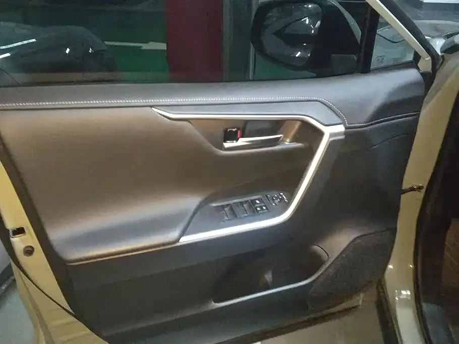 Toyota RAV4 2022 из CN, фото 10
