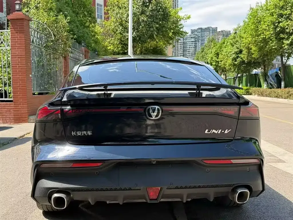 Changan UNI-V 2023 из CN, фото 5