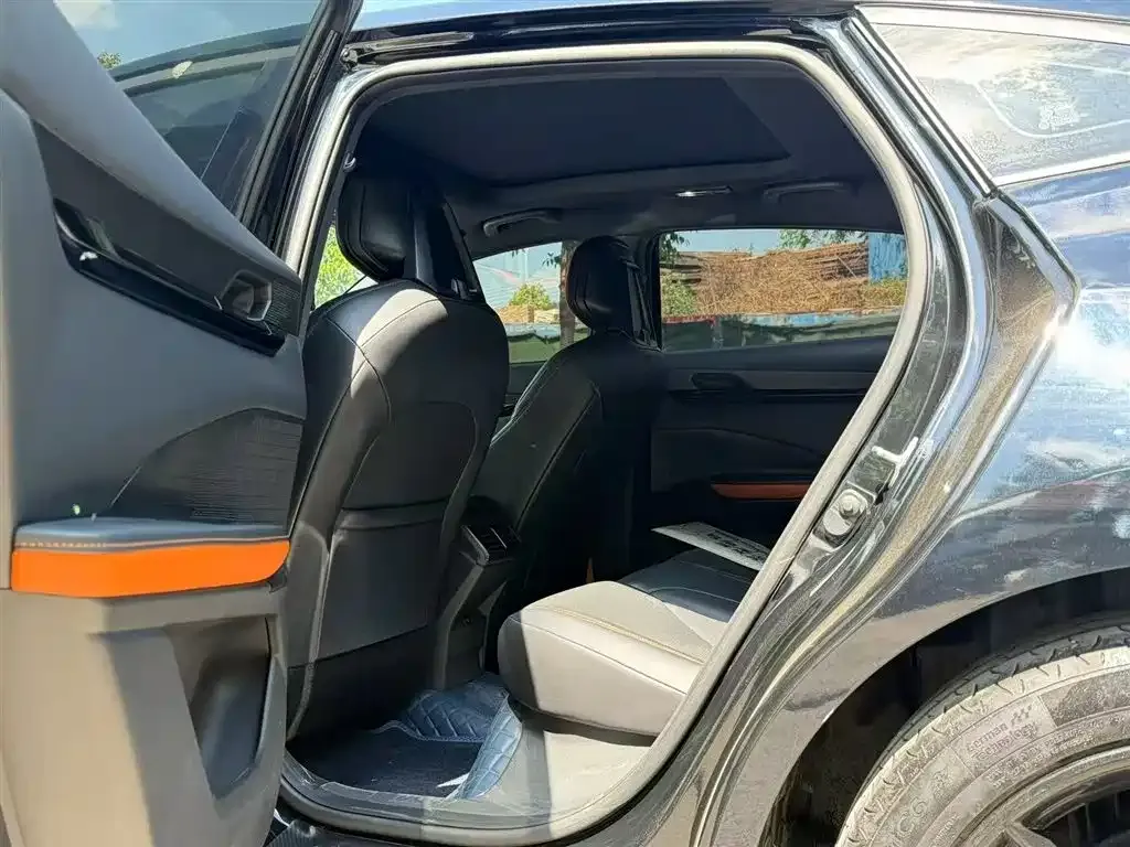 Changan UNI-V 2023 из CN, фото 2