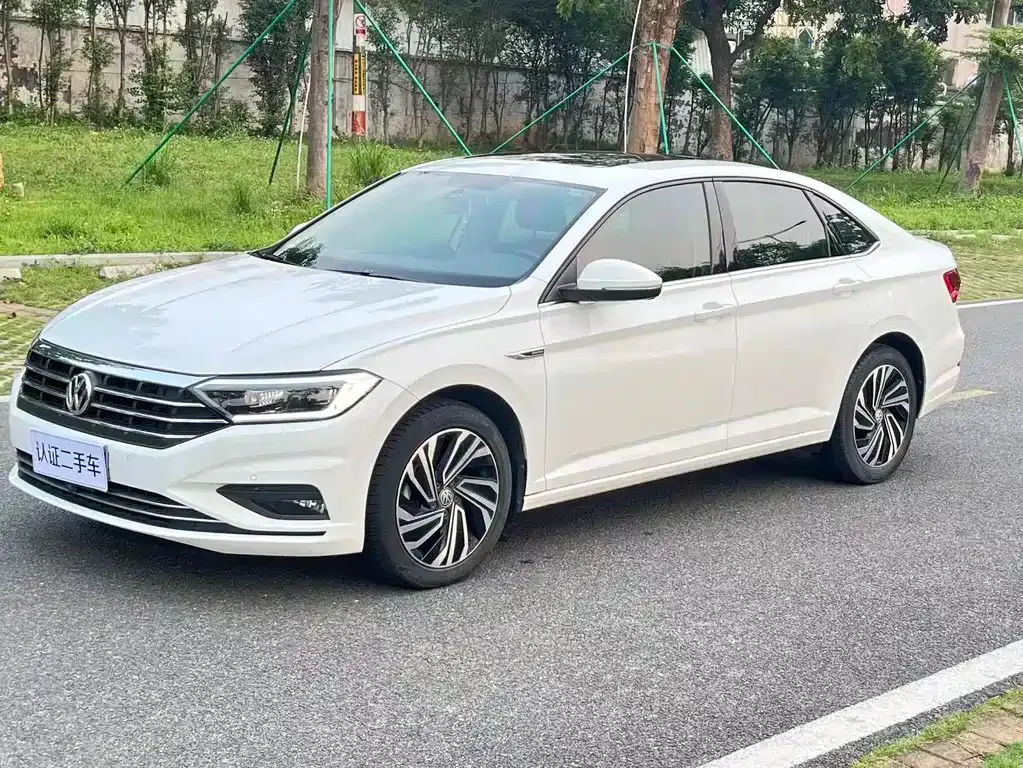 Volkswagen Sagitar