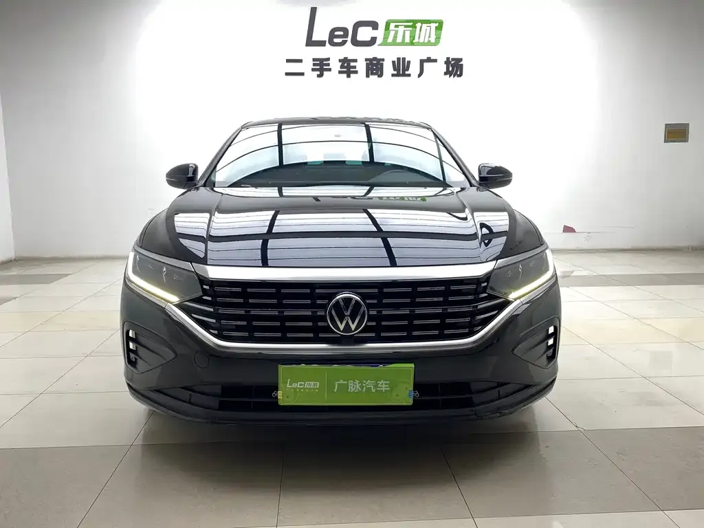 Volkswagen Passat — фото 7