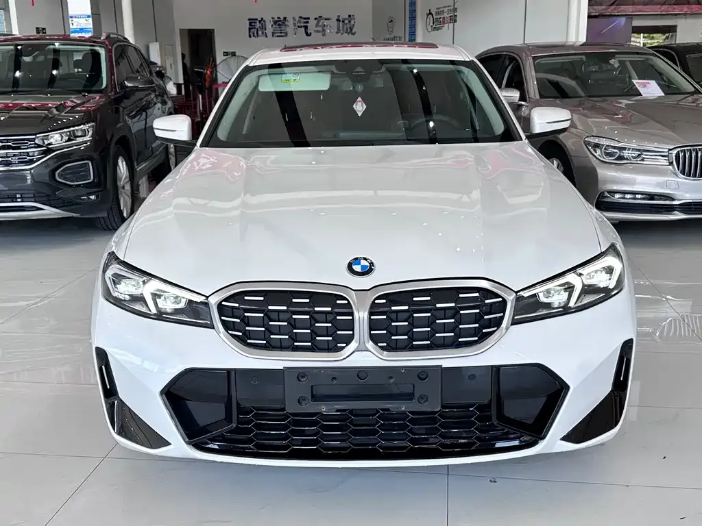 BMW 3 Series 2023 из CN, фото 7