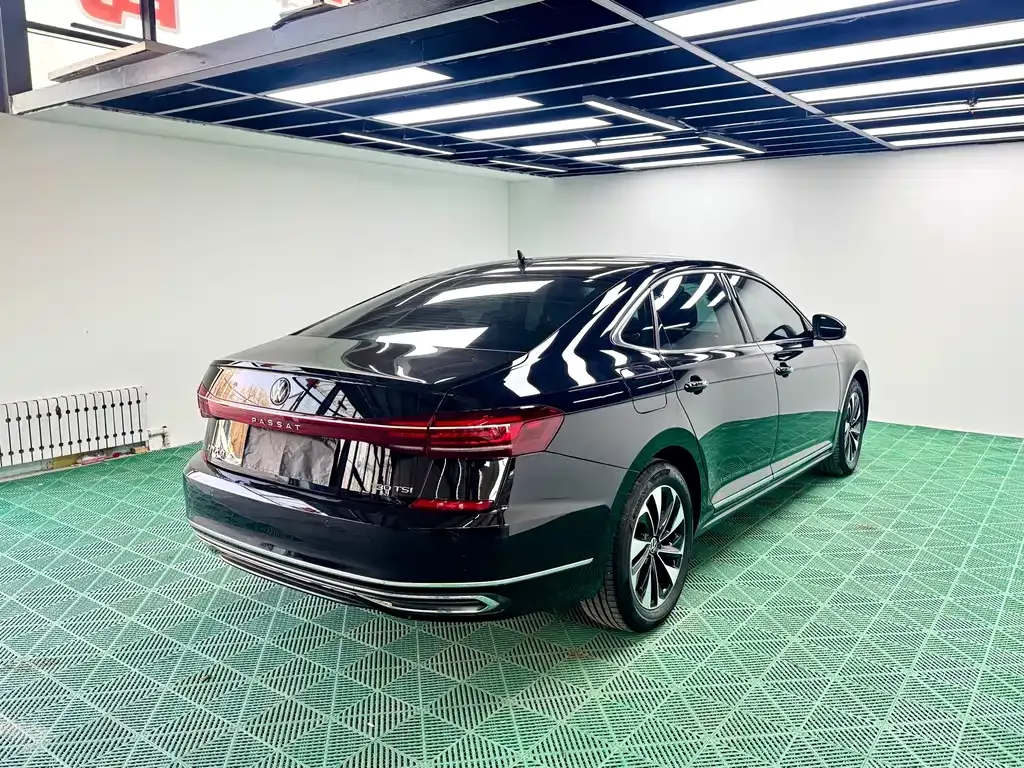 Volkswagen Passat — фото 6
