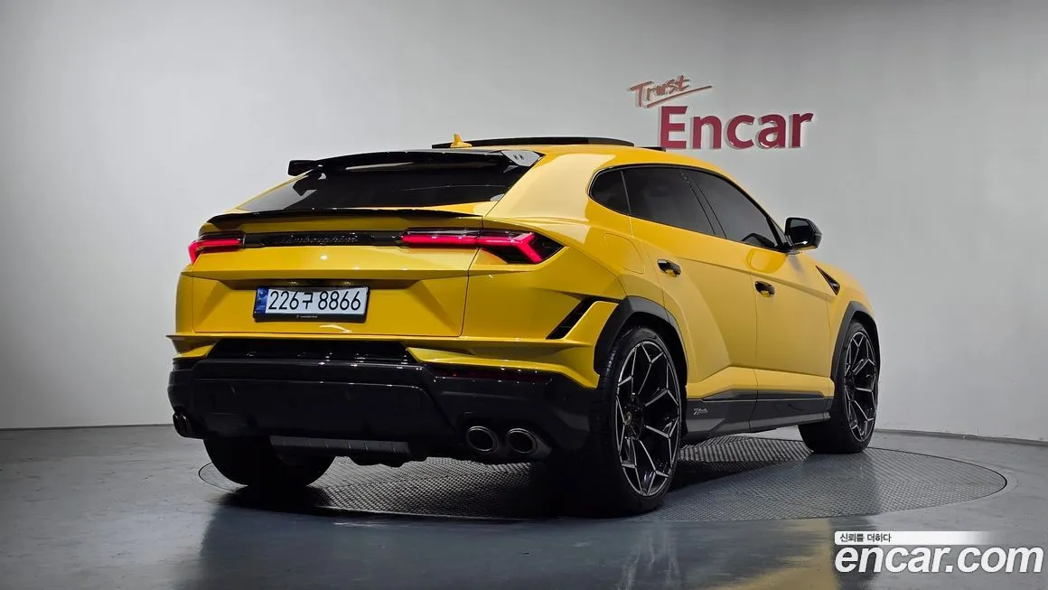 Lamborghini Urus 2024 из KR, фото 9